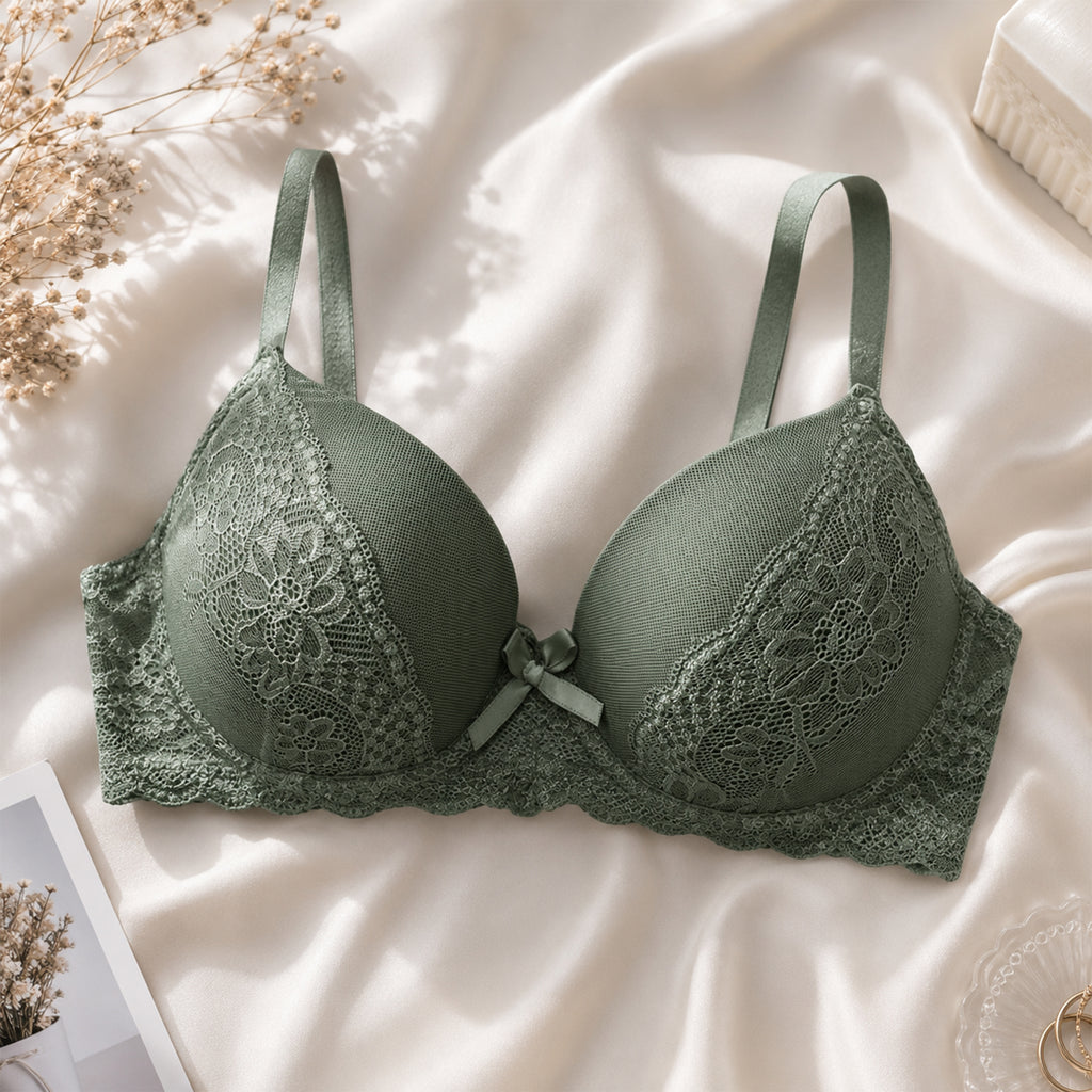 Women's Self-Design Floral Lace Underwired Heavily Padded Medium Coverage Bra