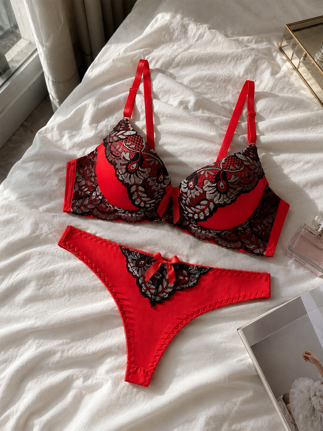 Secret Lives Women’s Red & Black Lace Heavily Padded Underwired Lingerie Set