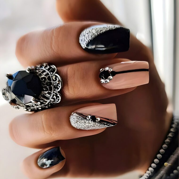 Dark Rhinestone - Black Colour Nail Extension